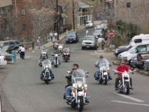 Bikers-in-Jerome-not-RVs