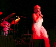 Debby-Boone-Performs